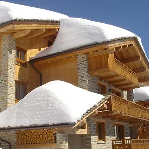 https://chalet-l-lodz-pieds-des-pistes.hotels-rhonealpes.com